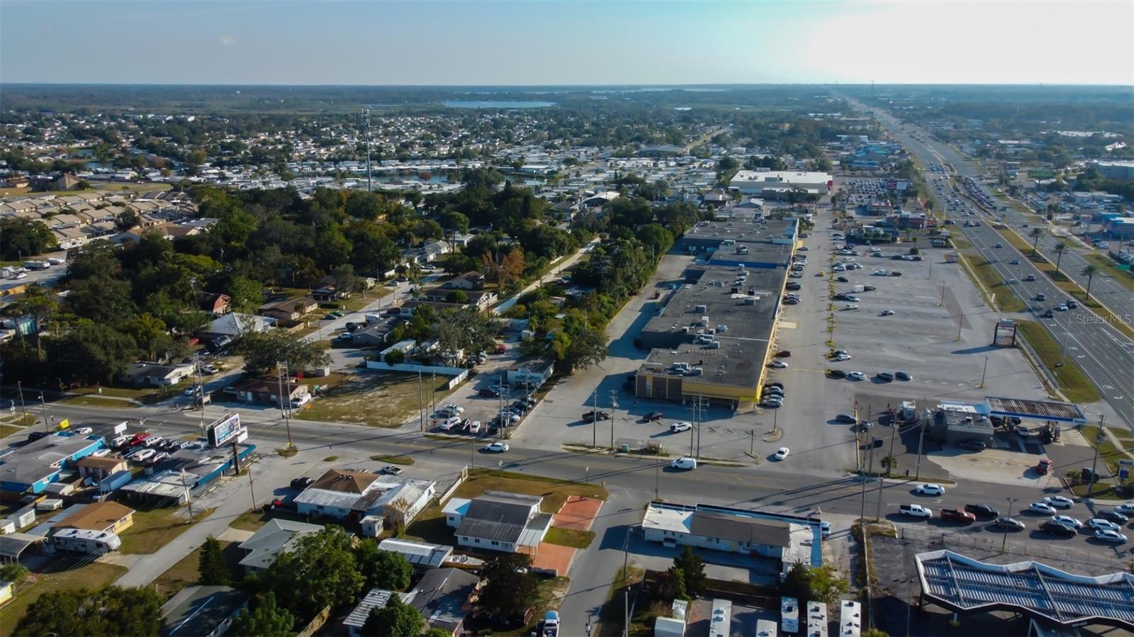 Image 57 of 70 For 4539 Mile Stretch Drive