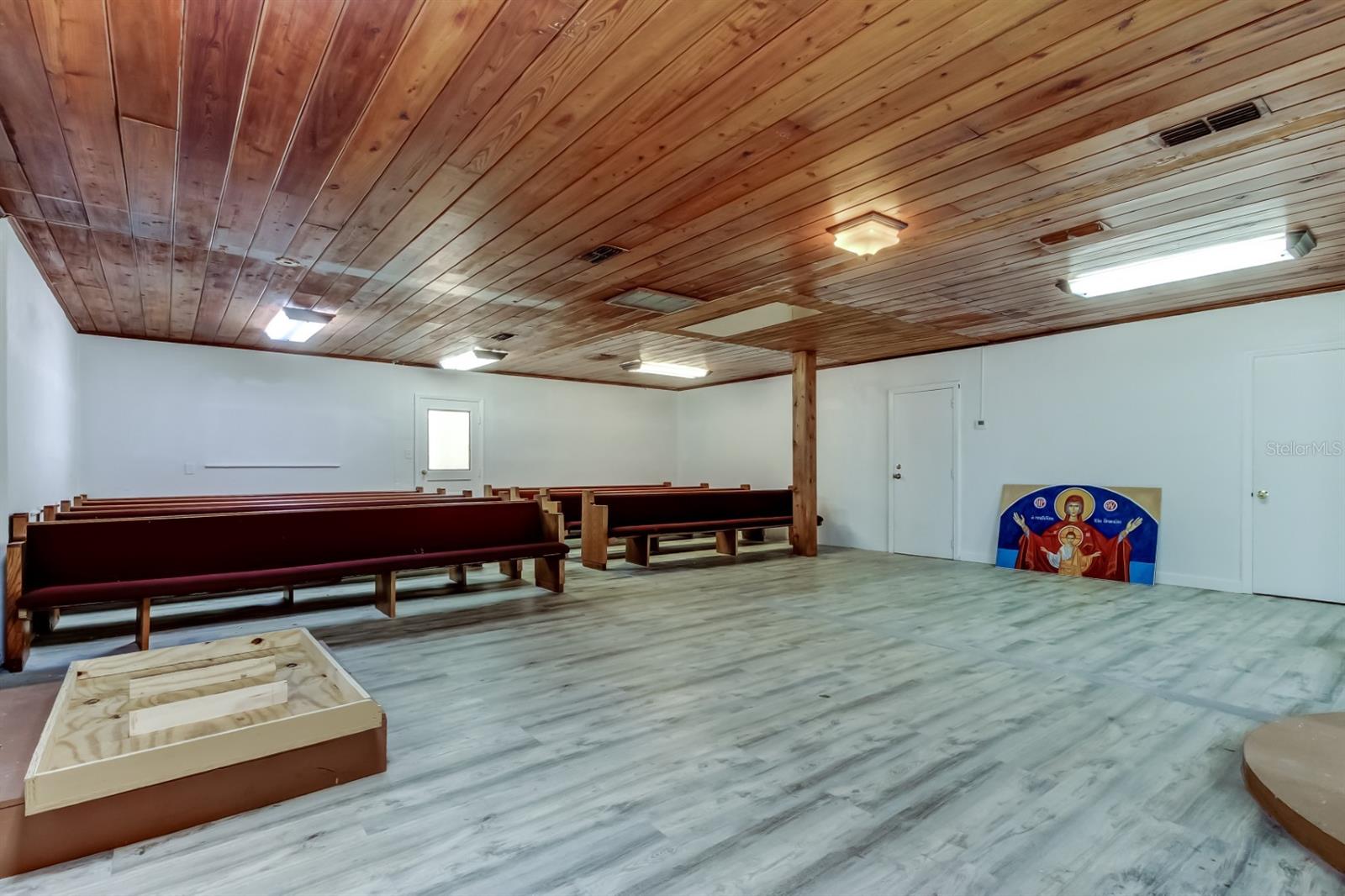 Image 6 of 70 For 4539 Mile Stretch Drive