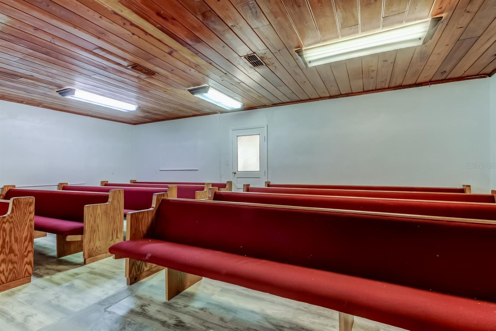 Image 9 of 70 For 4539 Mile Stretch Drive