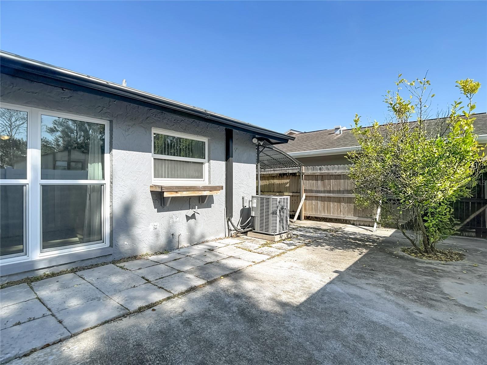 Image 19 of 36 For 5141 Springwood Drive