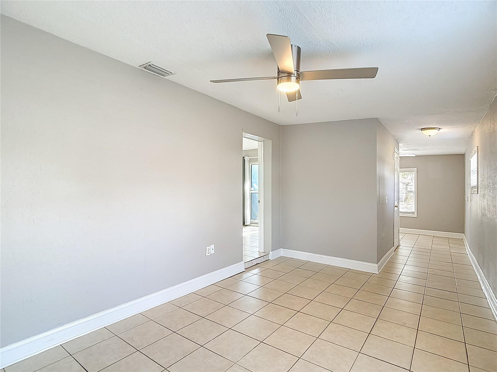 Image 27 of 36 For 5141 Springwood Drive