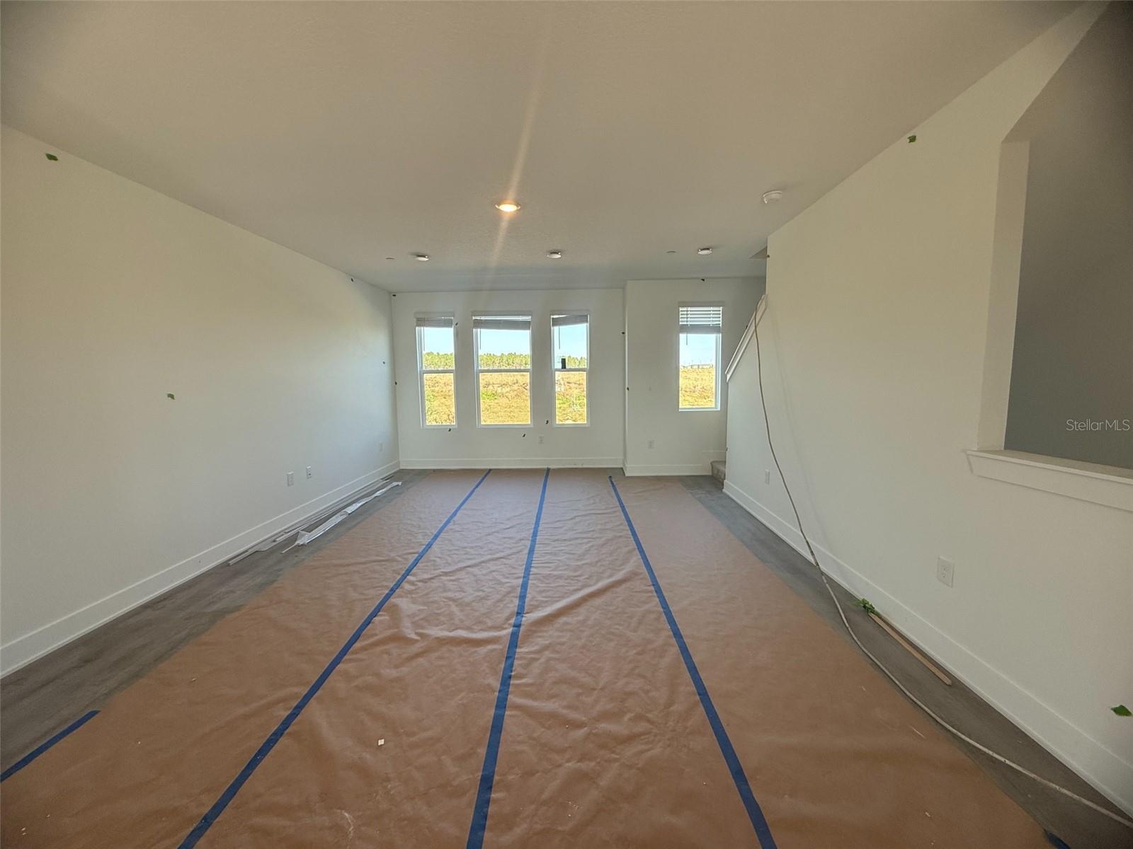 Image 11 of 37 For 15375 Hamlin Park Drive