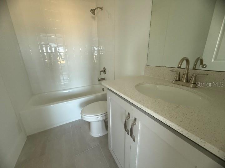 Image 18 of 37 For 15375 Hamlin Park Drive