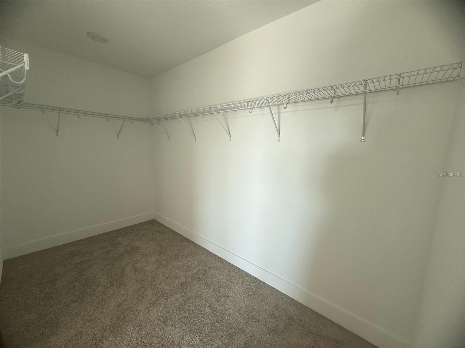 Image 25 of 37 For 15375 Hamlin Park Drive