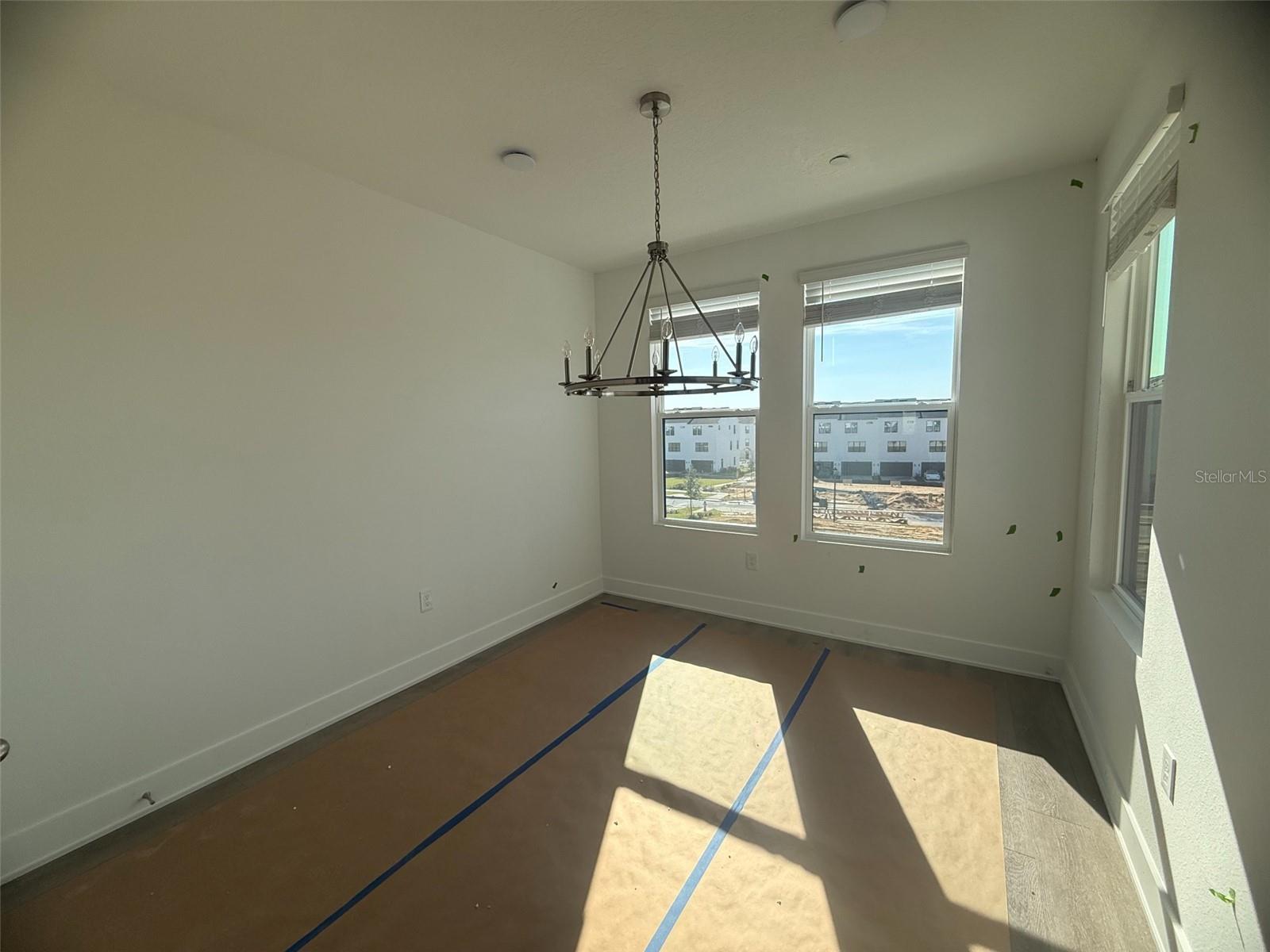 Image 9 of 37 For 15375 Hamlin Park Drive