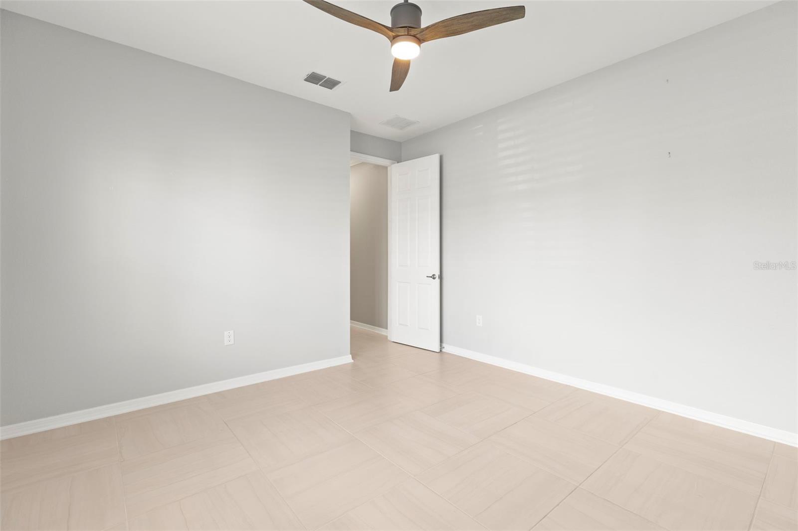 Image 11 of 46 For 9262 102nd Avenue Road