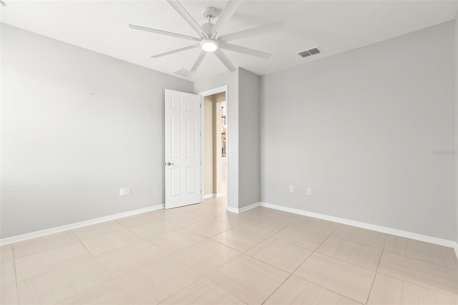 Image 27 of 46 For 9262 102nd Avenue Road