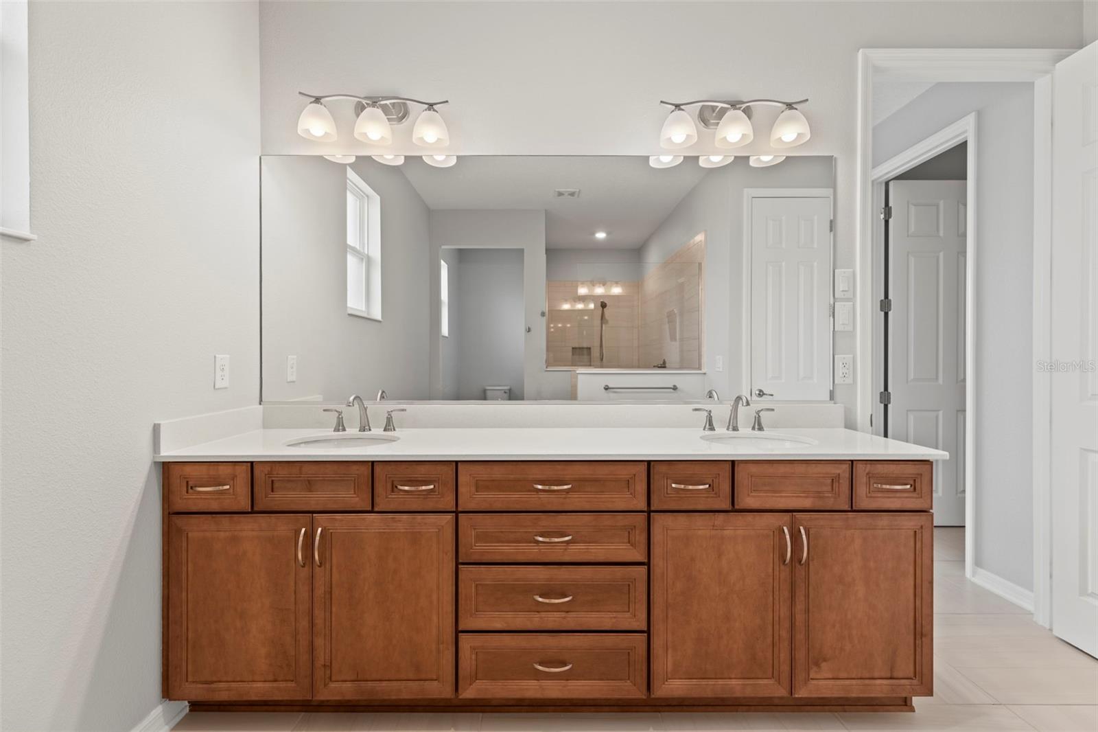 Image 33 of 46 For 9262 102nd Avenue Road