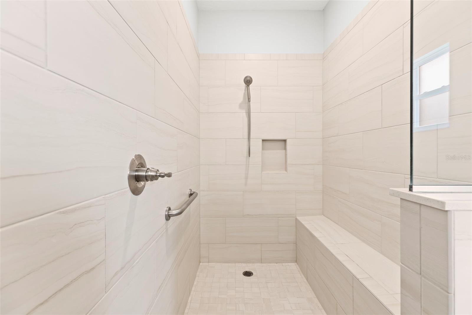 Image 34 of 46 For 9262 102nd Avenue Road