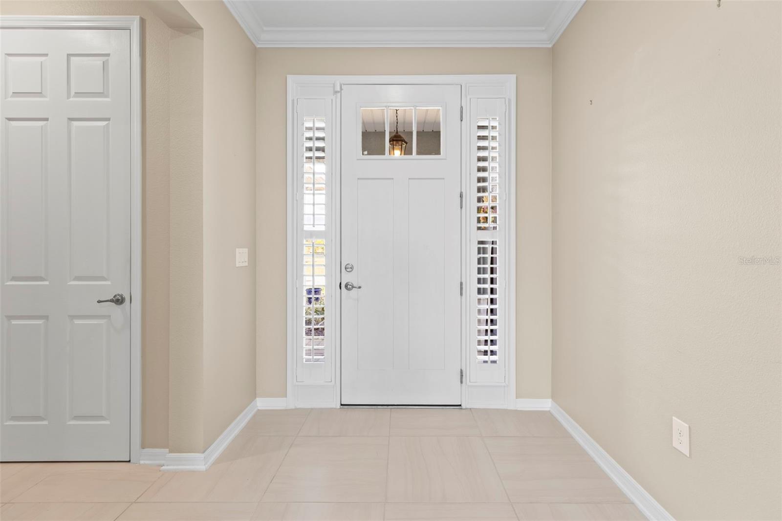 Image 6 of 46 For 9262 102nd Avenue Road