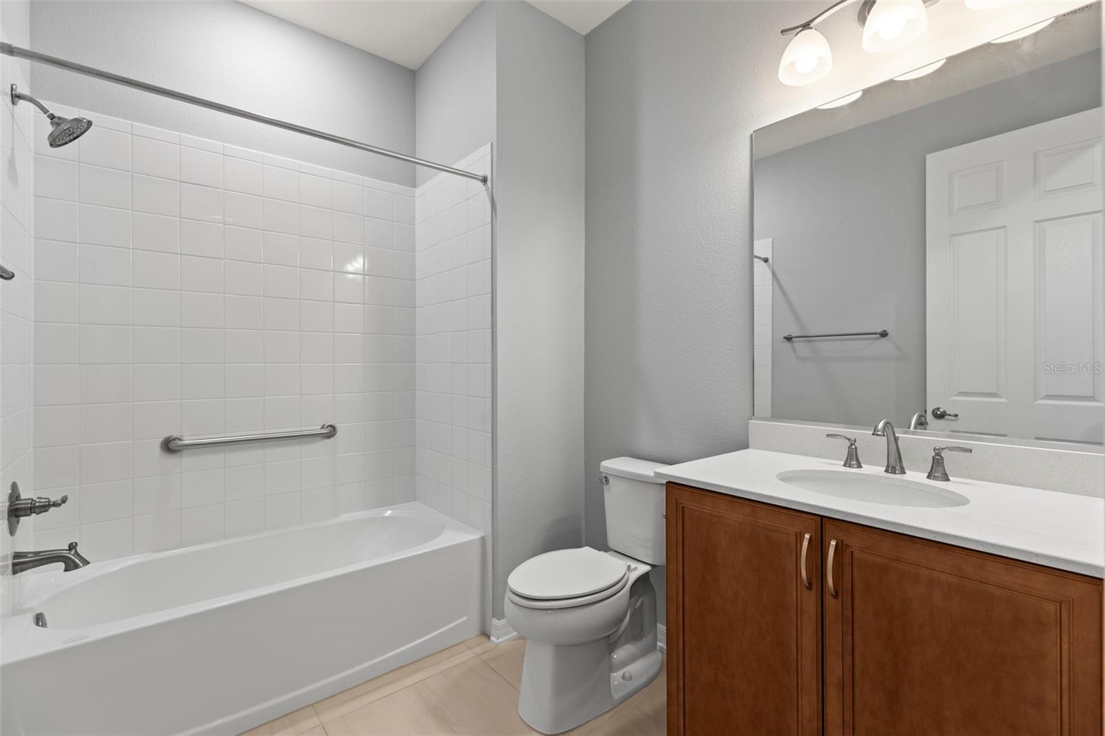 Image 7 of 46 For 9262 102nd Avenue Road