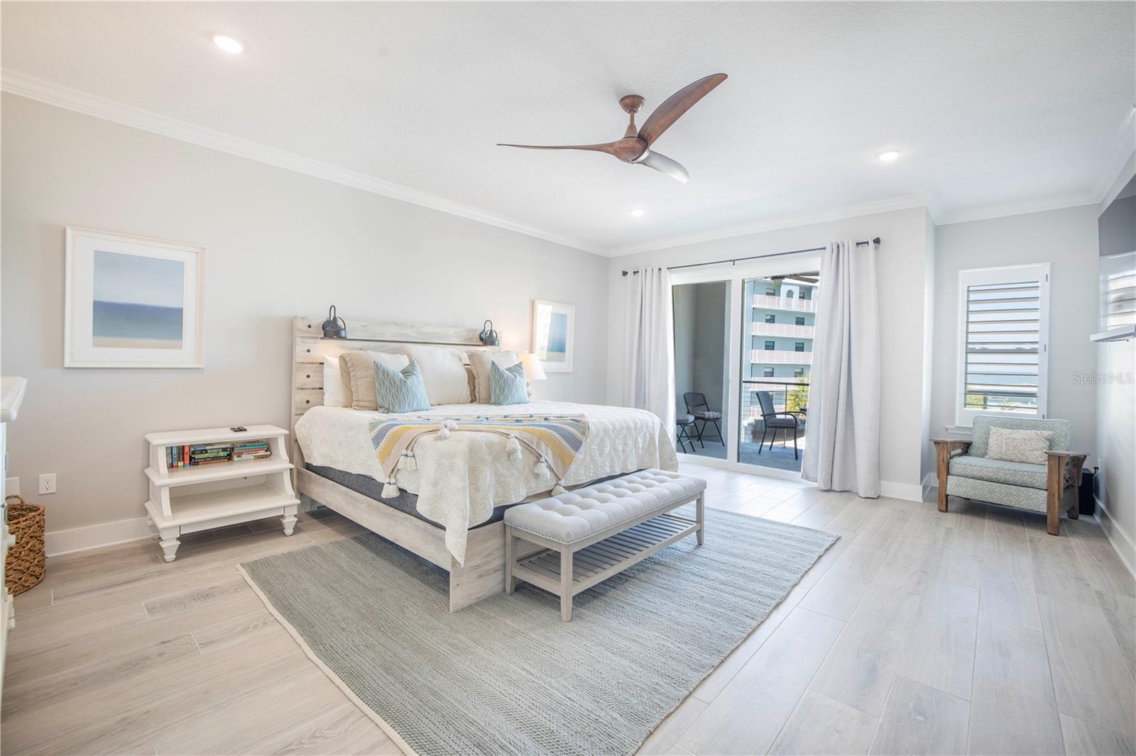 Image 51 of 98 For 19505 Gulf Boulevard 304