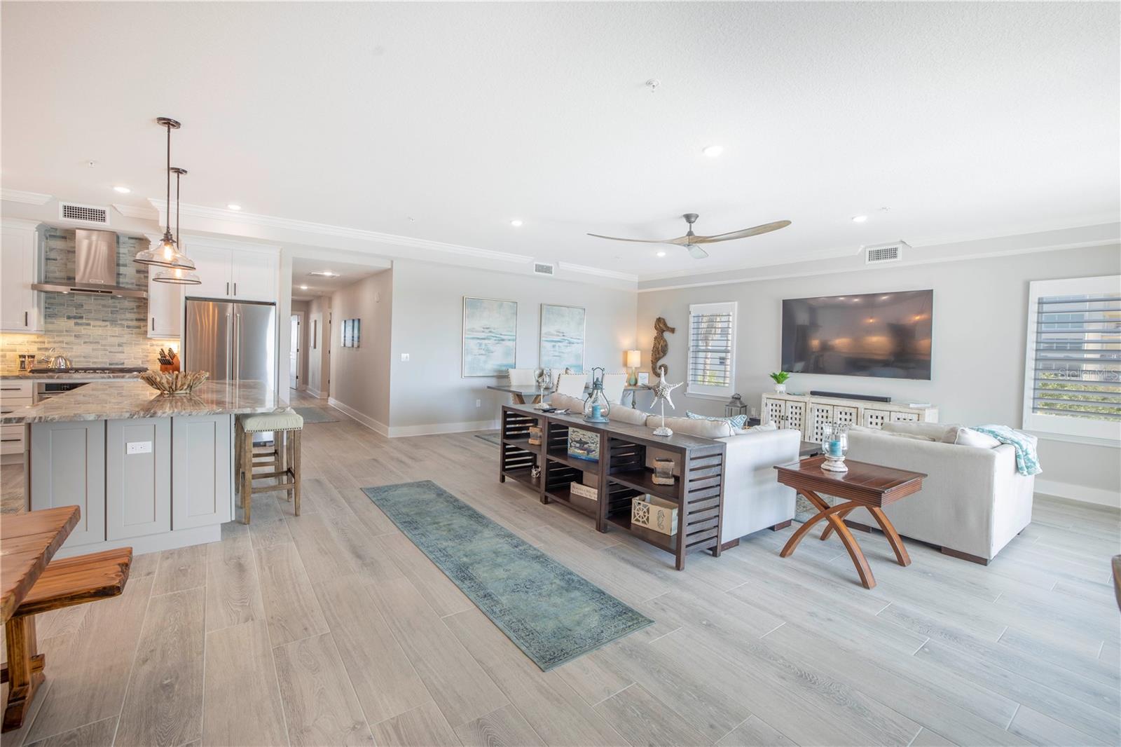 Image 7 of 98 For 19505 Gulf Boulevard 304