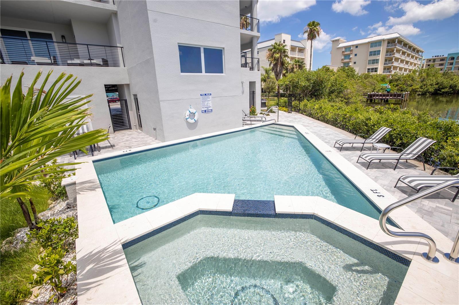 Image 83 of 98 For 19505 Gulf Boulevard 304