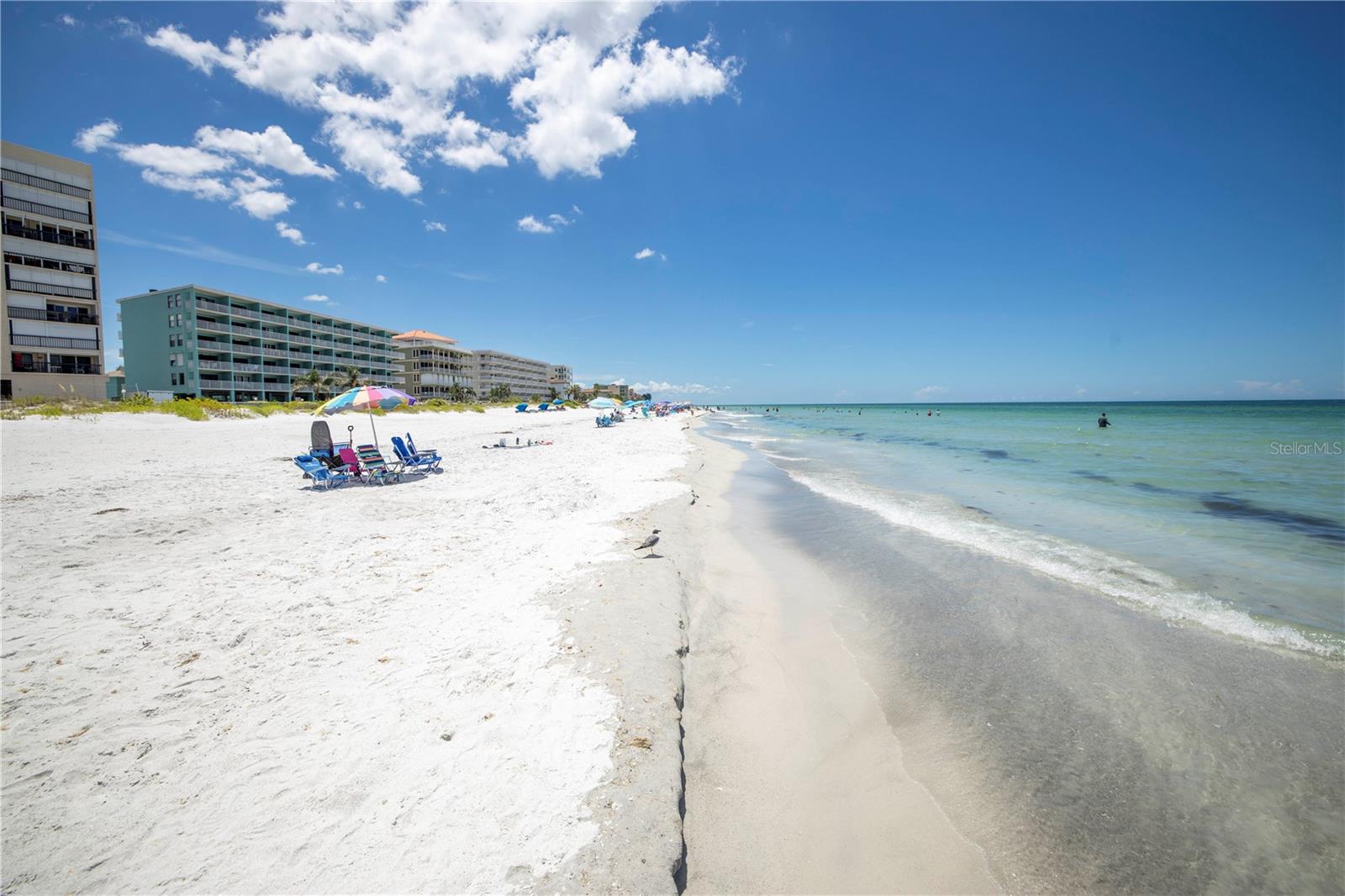 Image 91 of 98 For 19505 Gulf Boulevard 304