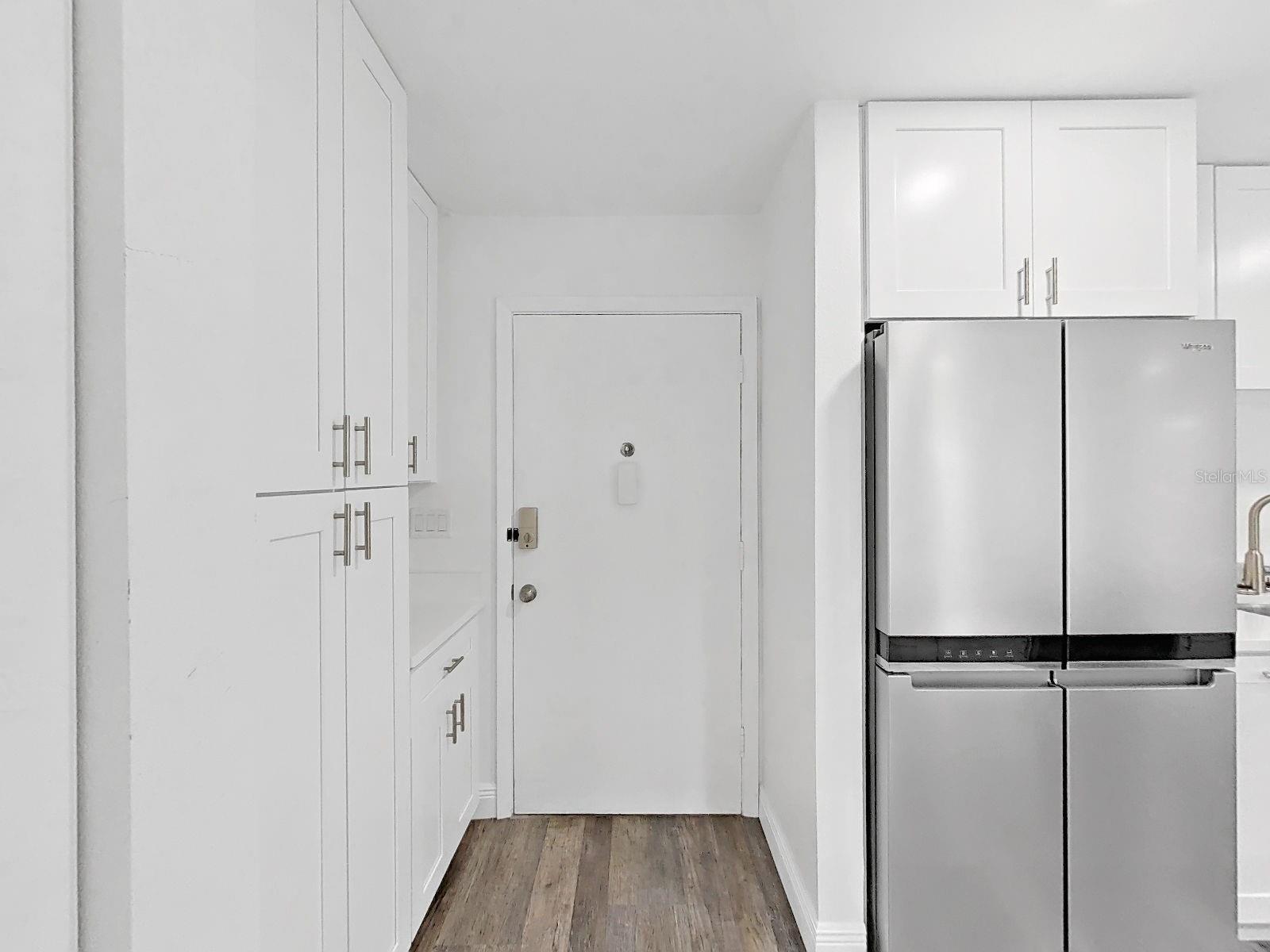 Image 10 of 45 For 3325 Bayshore Boulevard F22