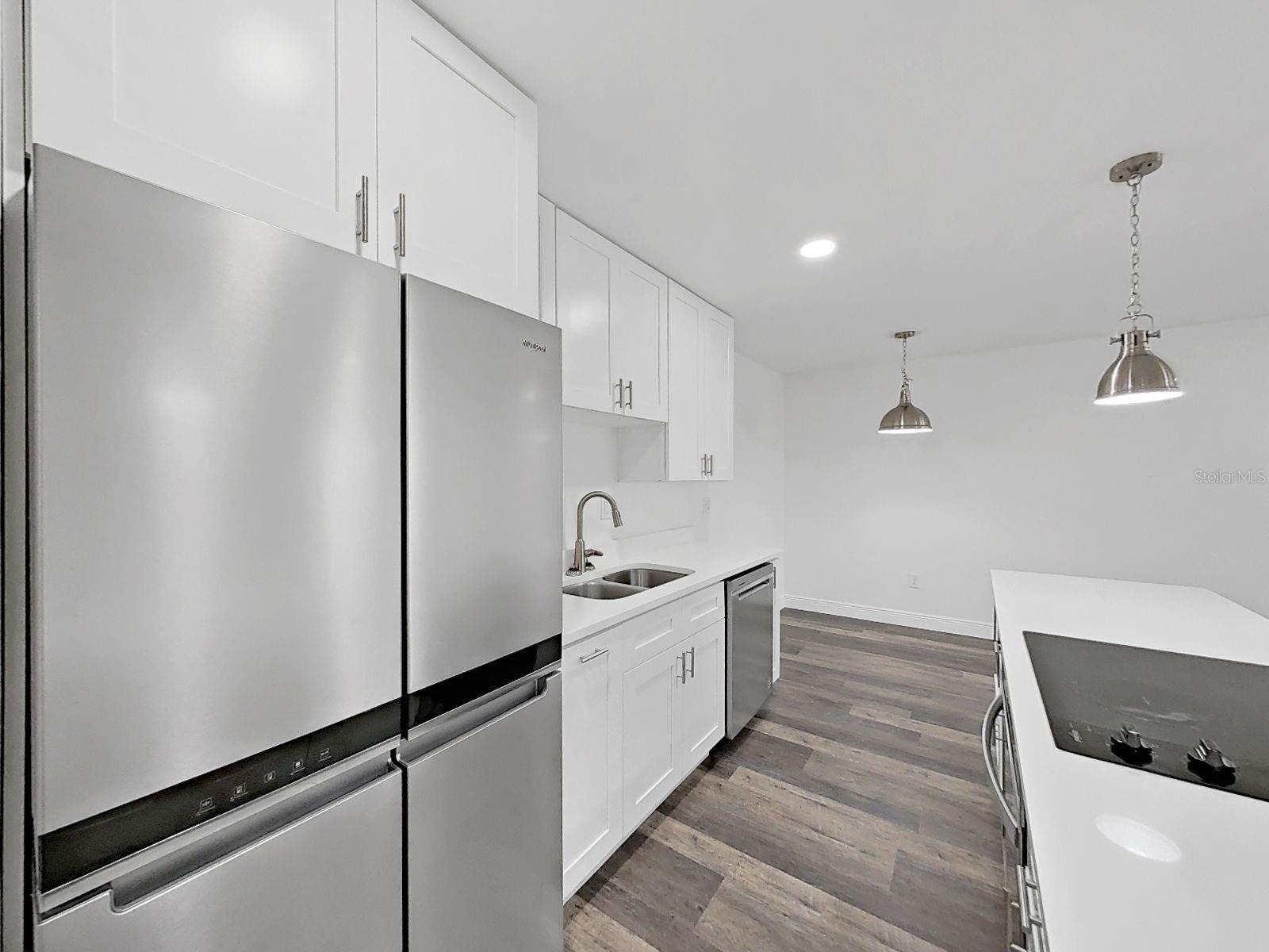 Image 12 of 45 For 3325 Bayshore Boulevard F22