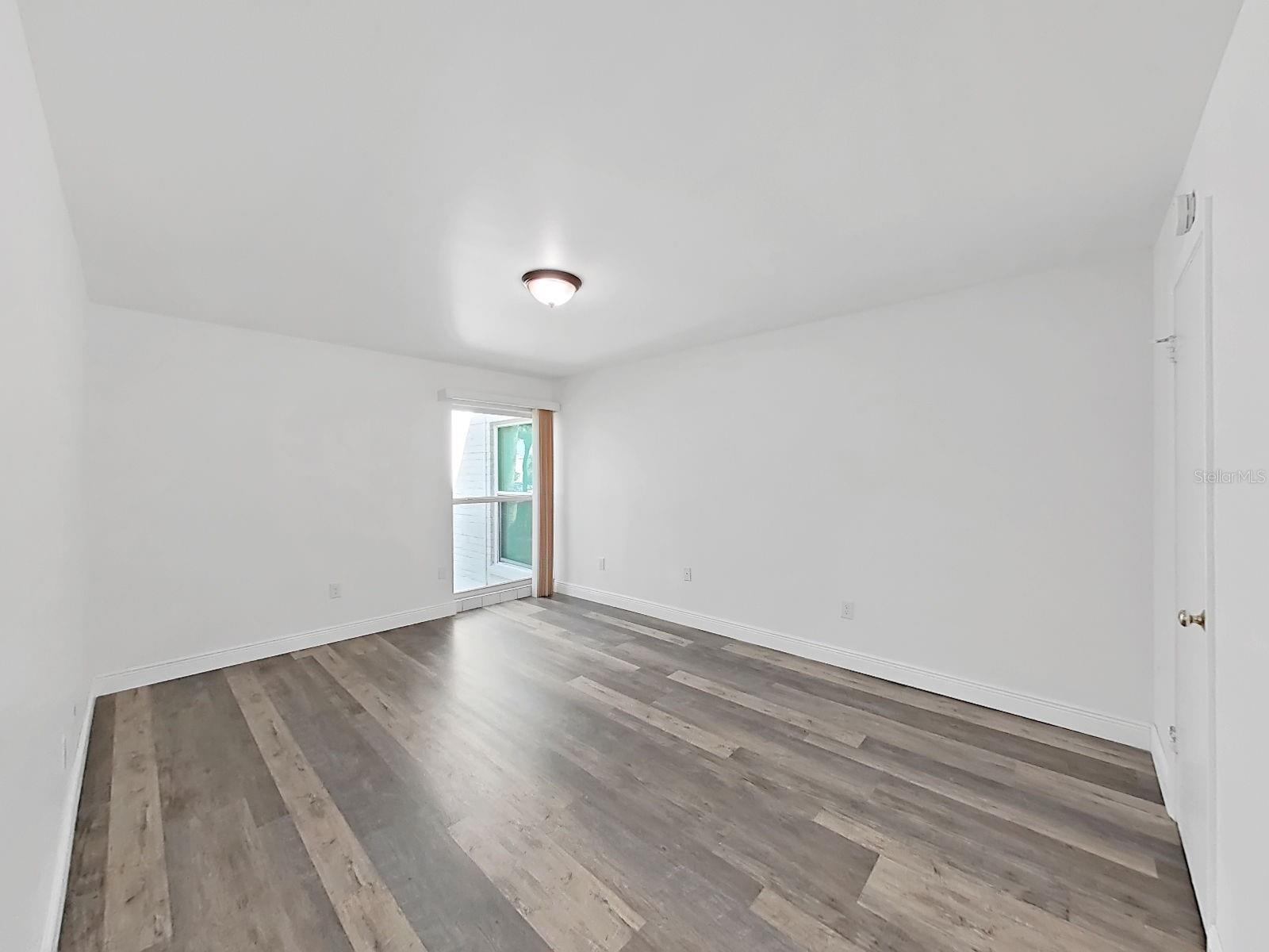 Image 25 of 45 For 3325 Bayshore Boulevard F22