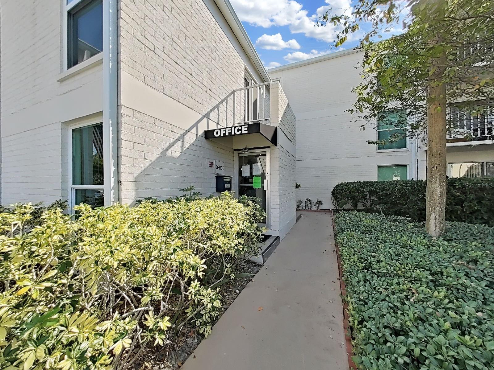 Image 42 of 45 For 3325 Bayshore Boulevard F22