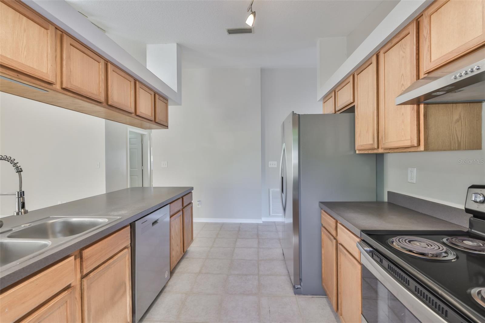 Image 14 of 32 For 15820 49th Street