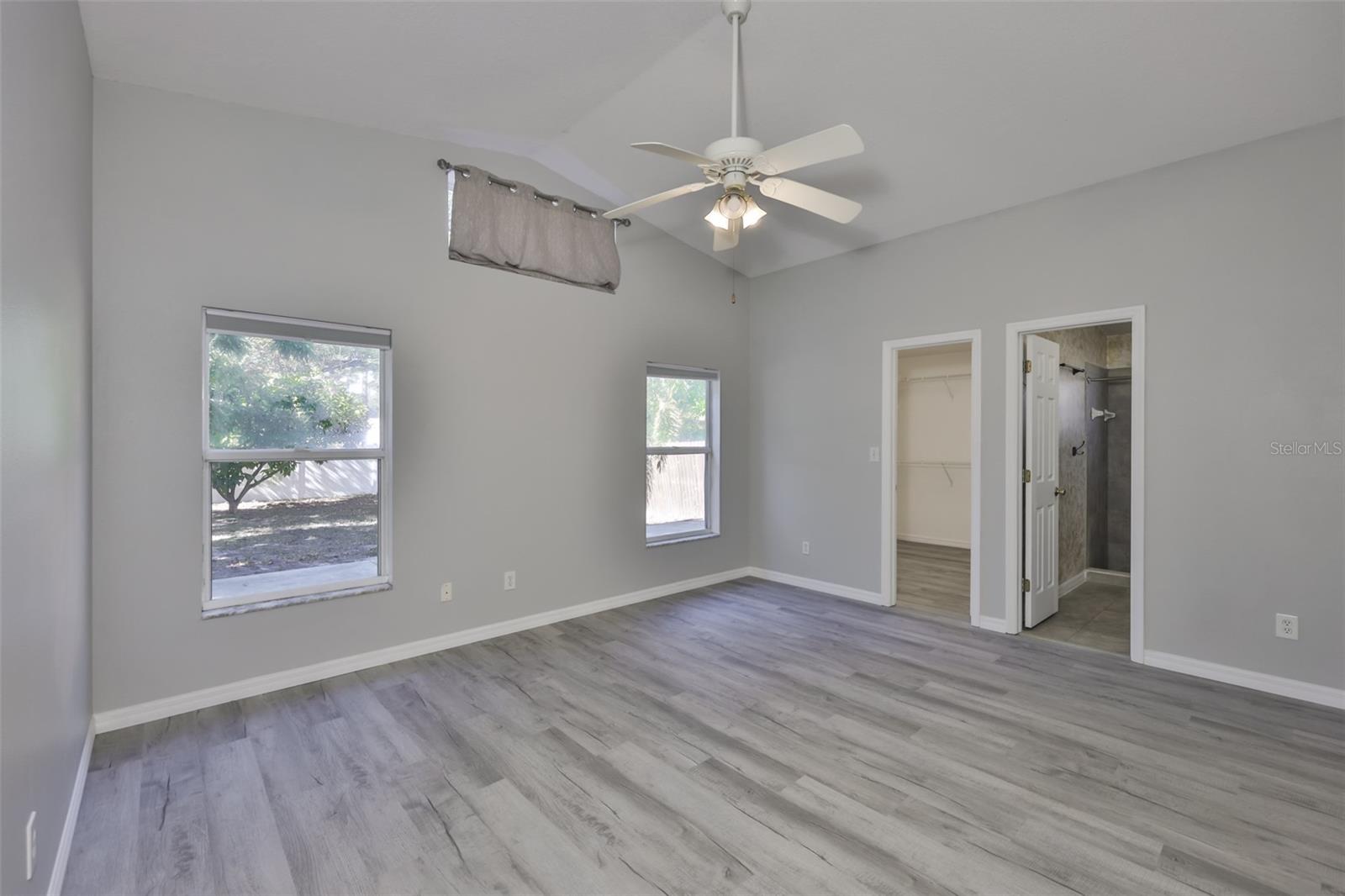 Image 17 of 32 For 15820 49th Street