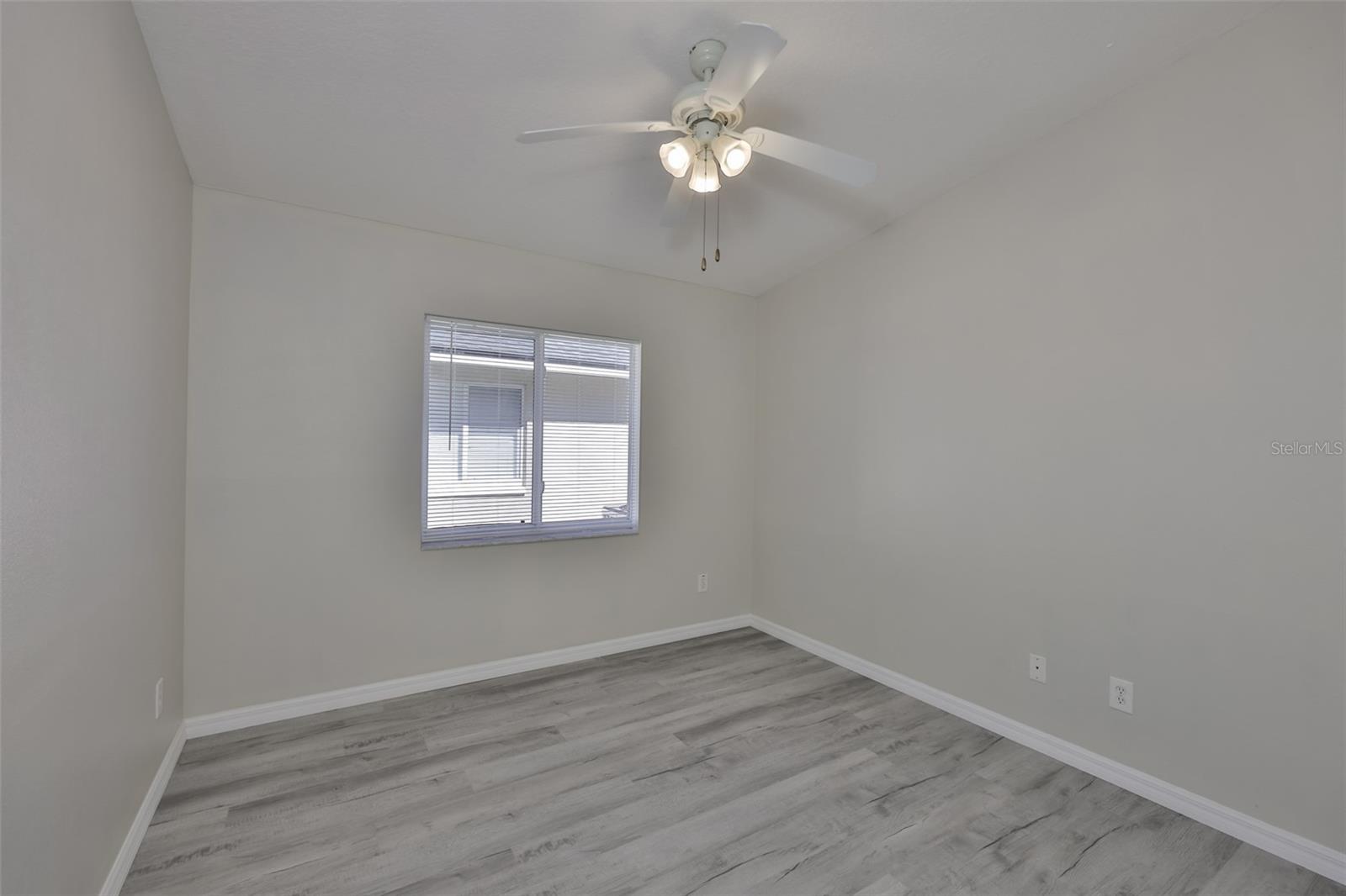 Image 22 of 32 For 15820 49th Street