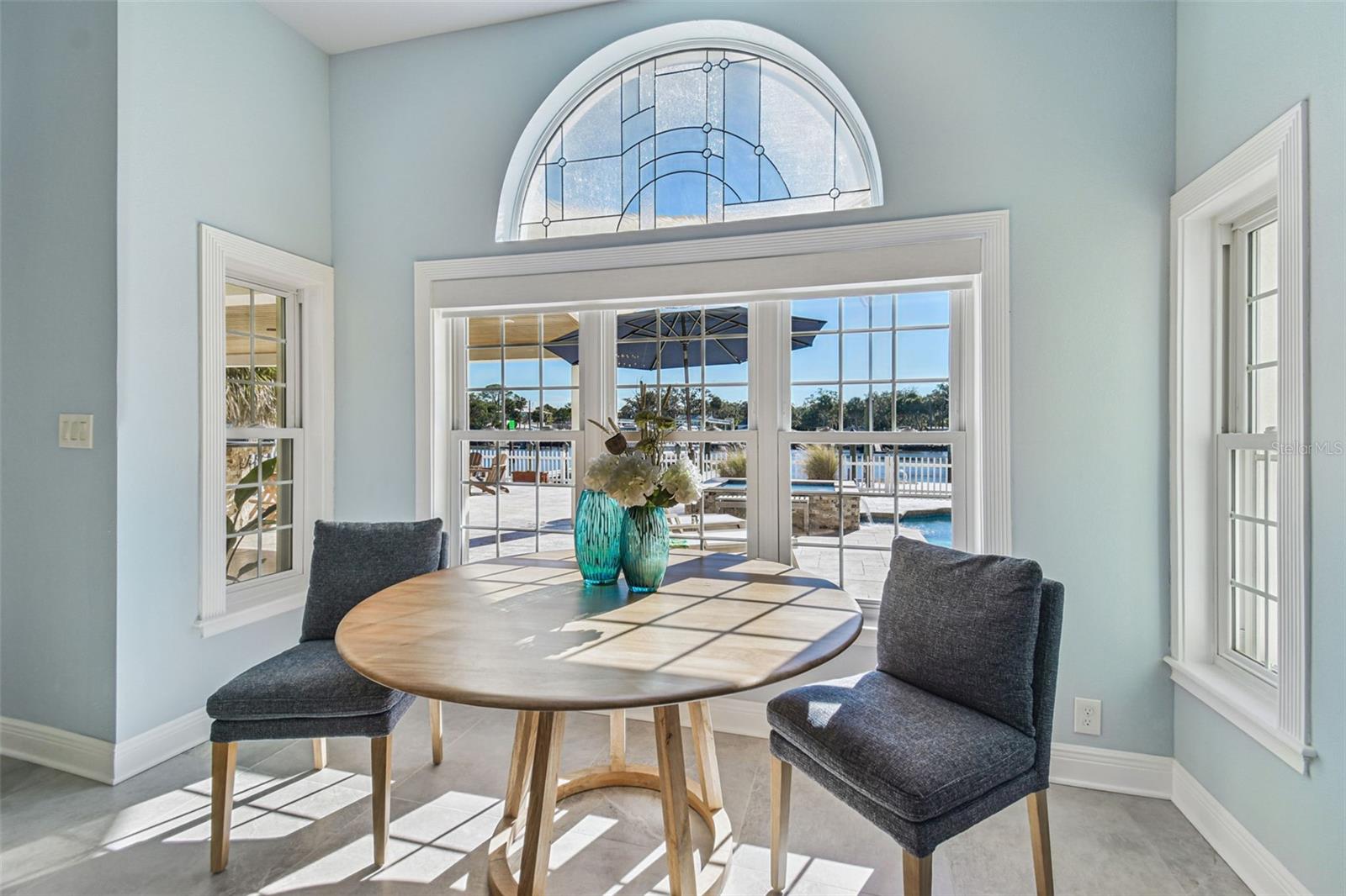 Image 33 of 67 For 8025 Island Drive