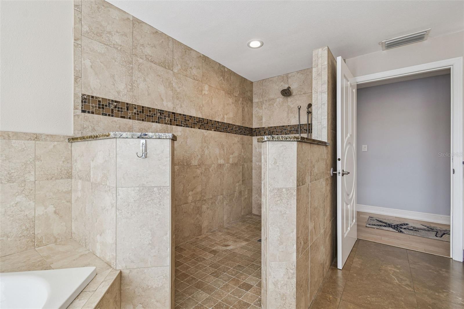 Image 45 of 67 For 8025 Island Drive