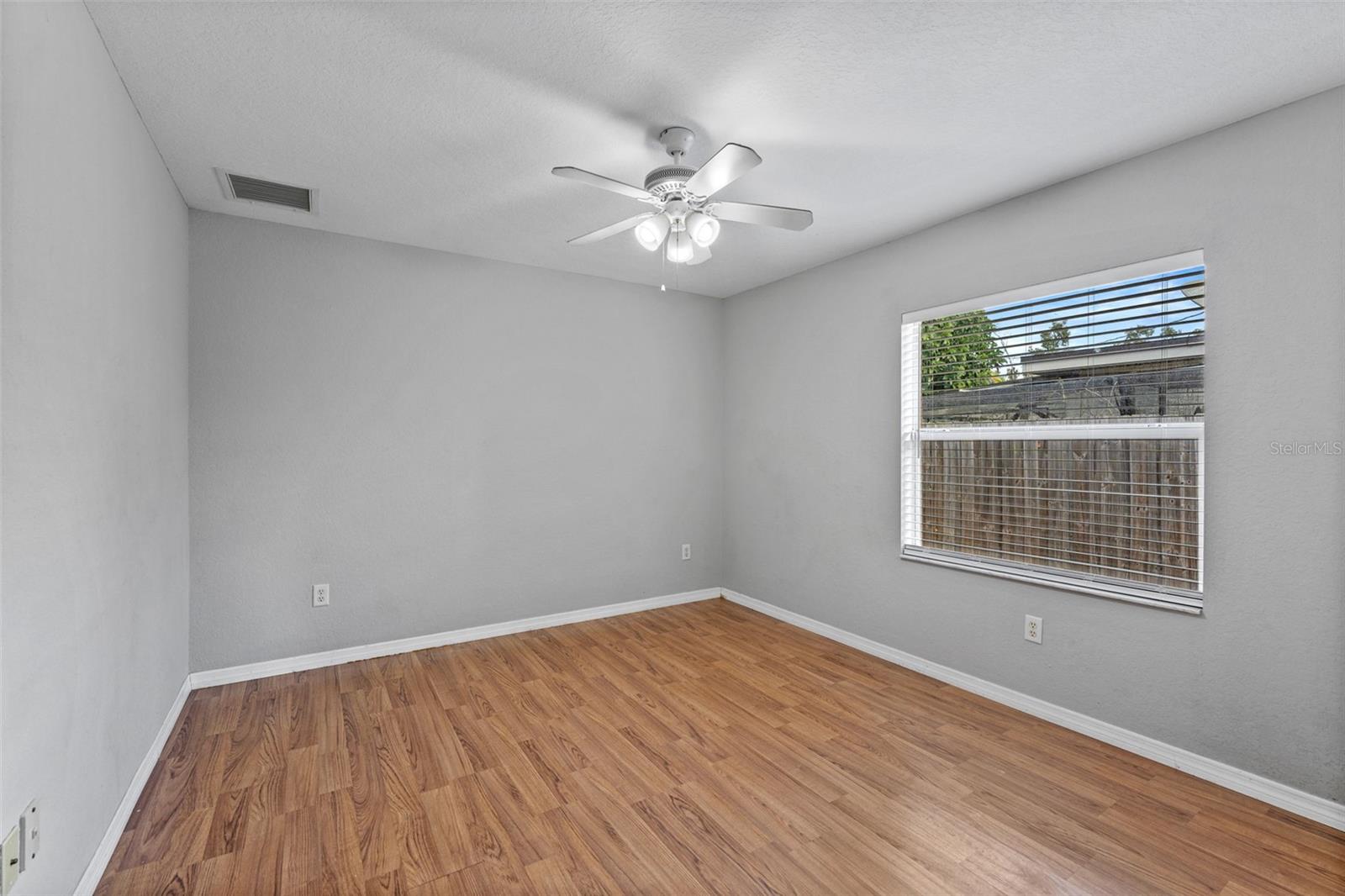 Image 23 of 37 For 6515 34th Avenue N