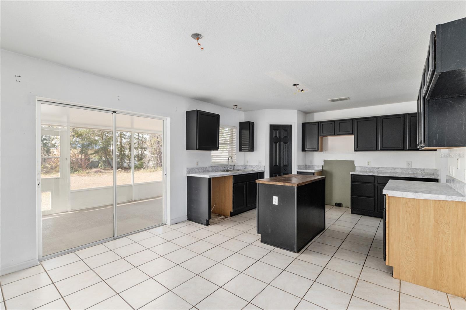 Image 22 of 74 For 11684 56th Terrace