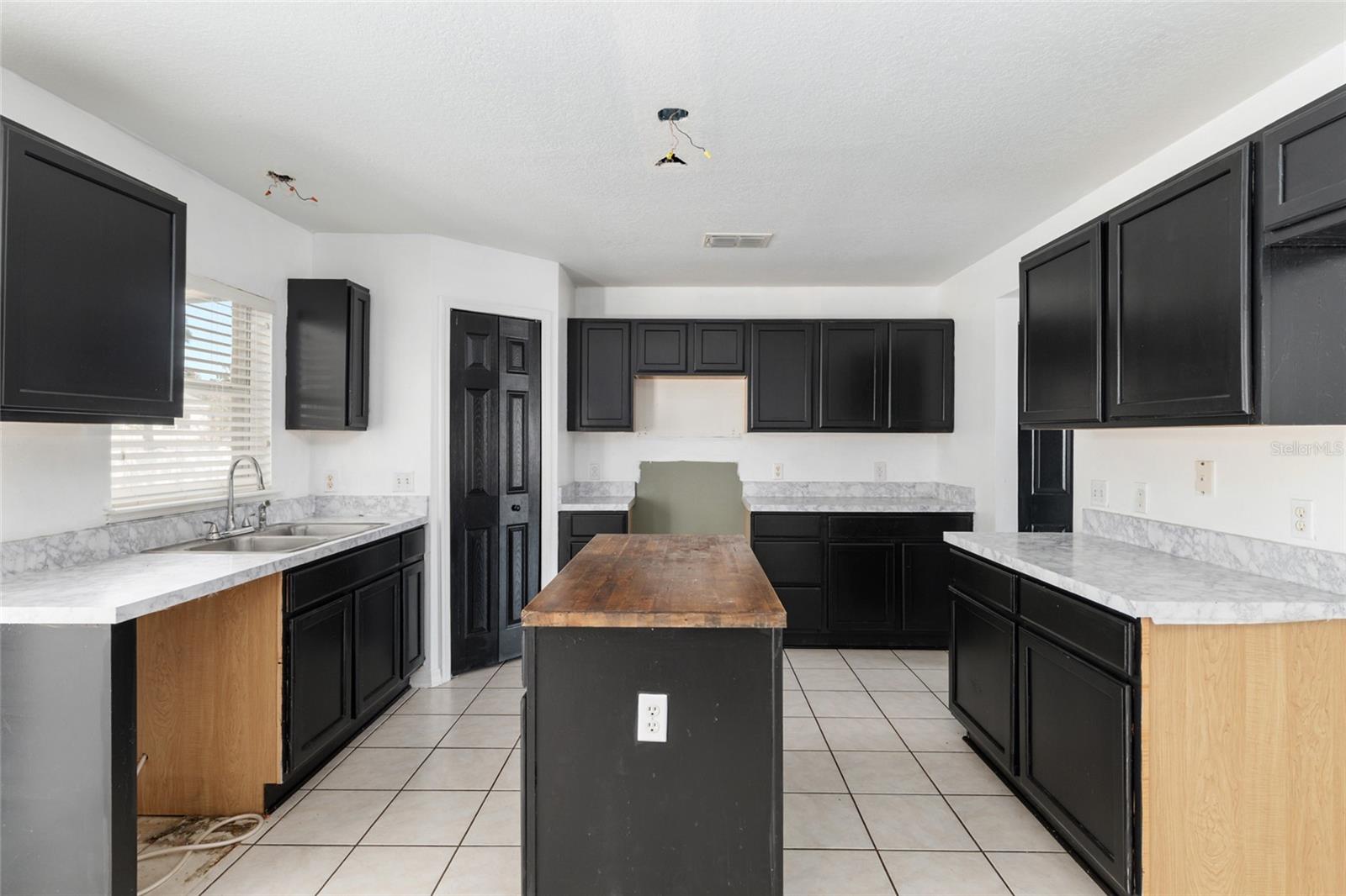 Image 23 of 74 For 11684 56th Terrace