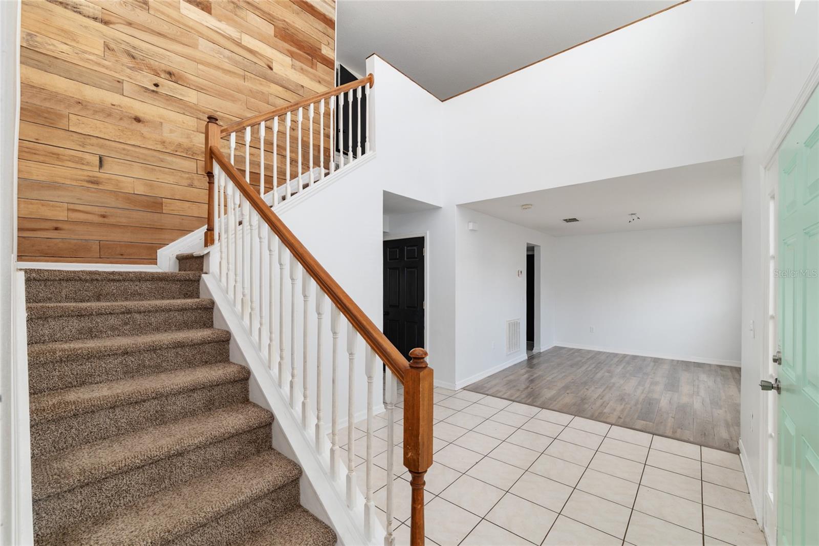 Image 33 of 74 For 11684 56th Terrace