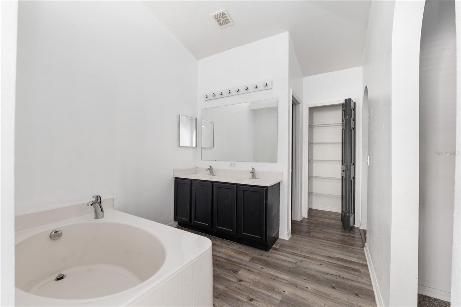 Image 41 of 74 For 11684 56th Terrace