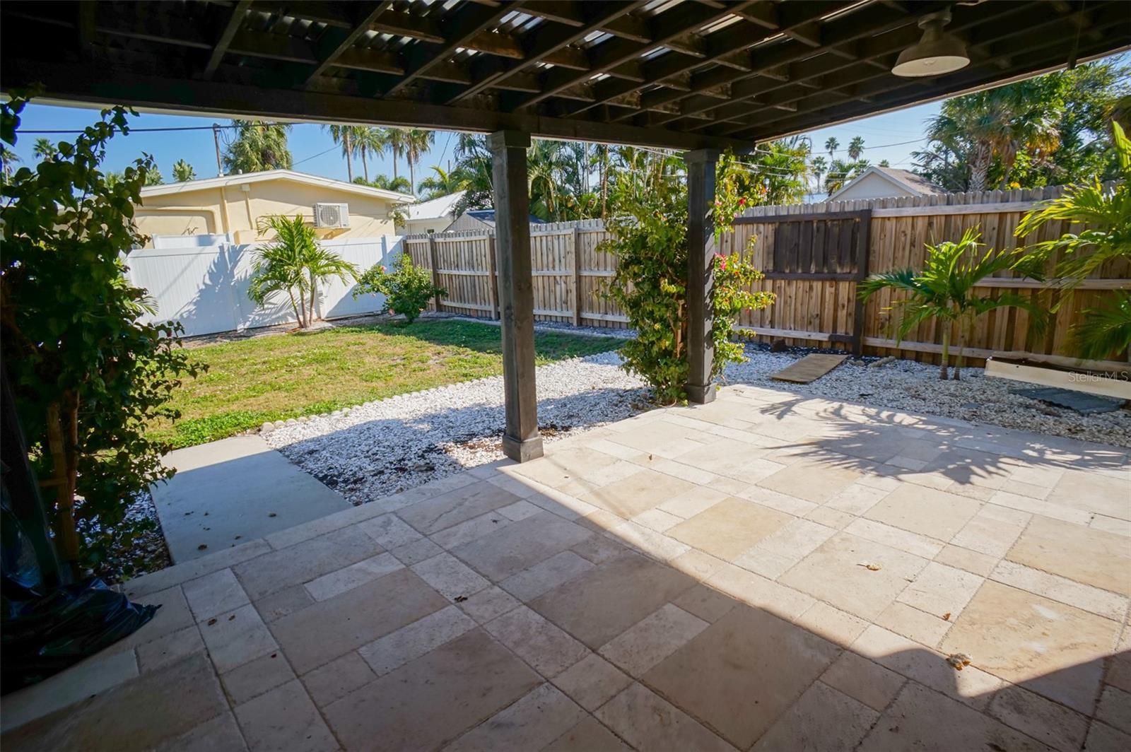 Image 30 of 37 For 929 Lantana Avenue