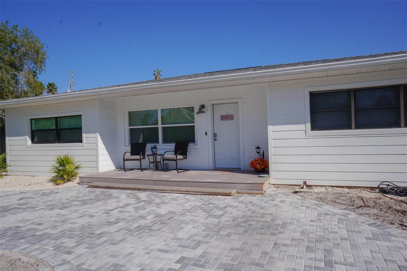 Image 35 of 37 For 929 Lantana Avenue