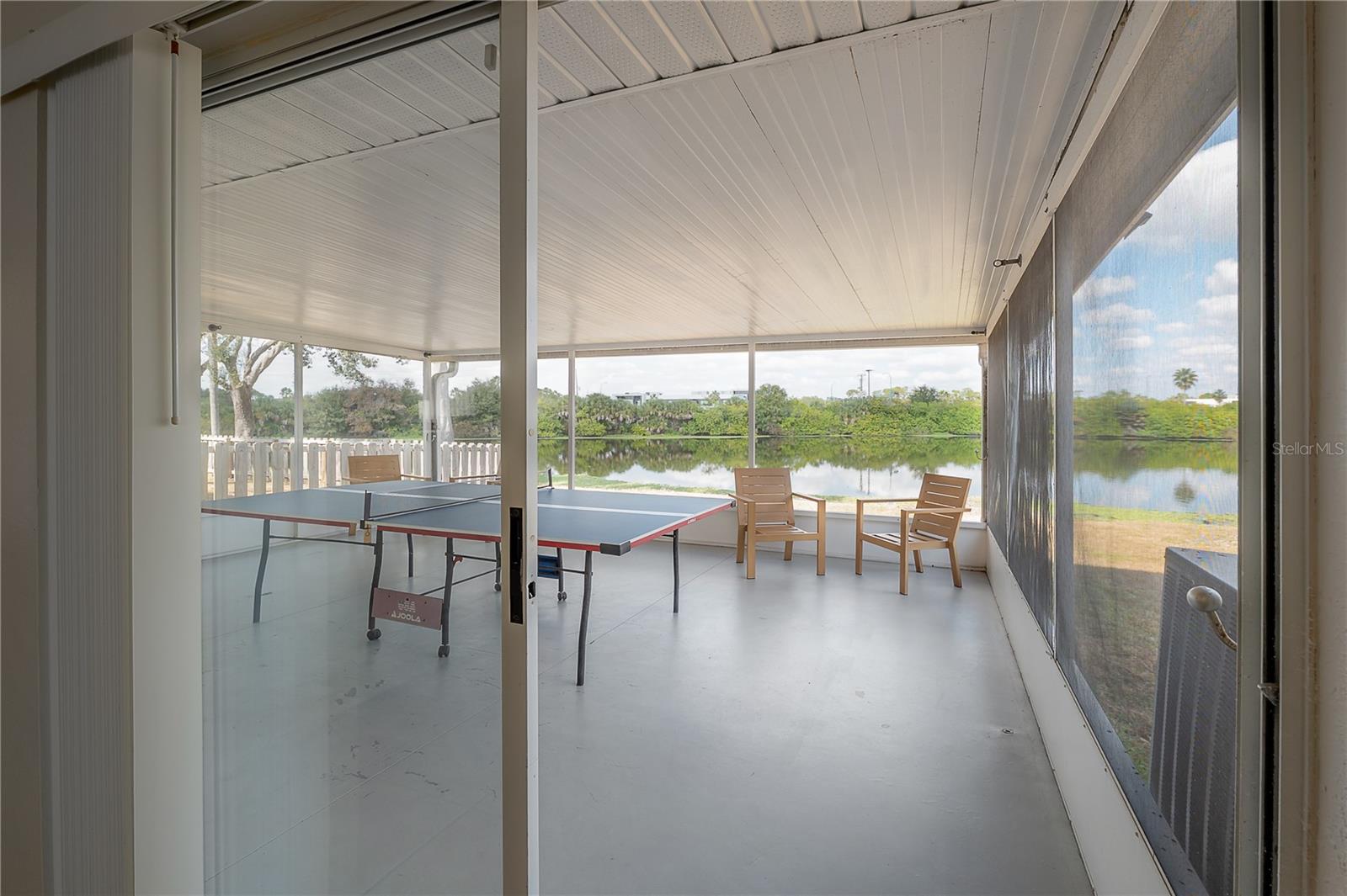 Image 10 of 49 For 758 Burlwood Street