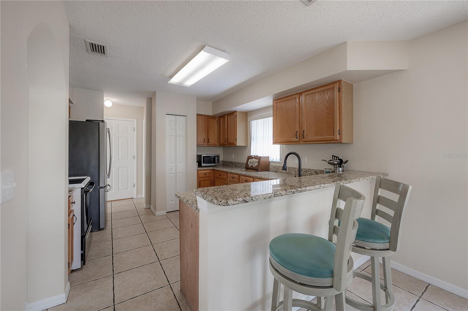 Image 17 of 49 For 758 Burlwood Street