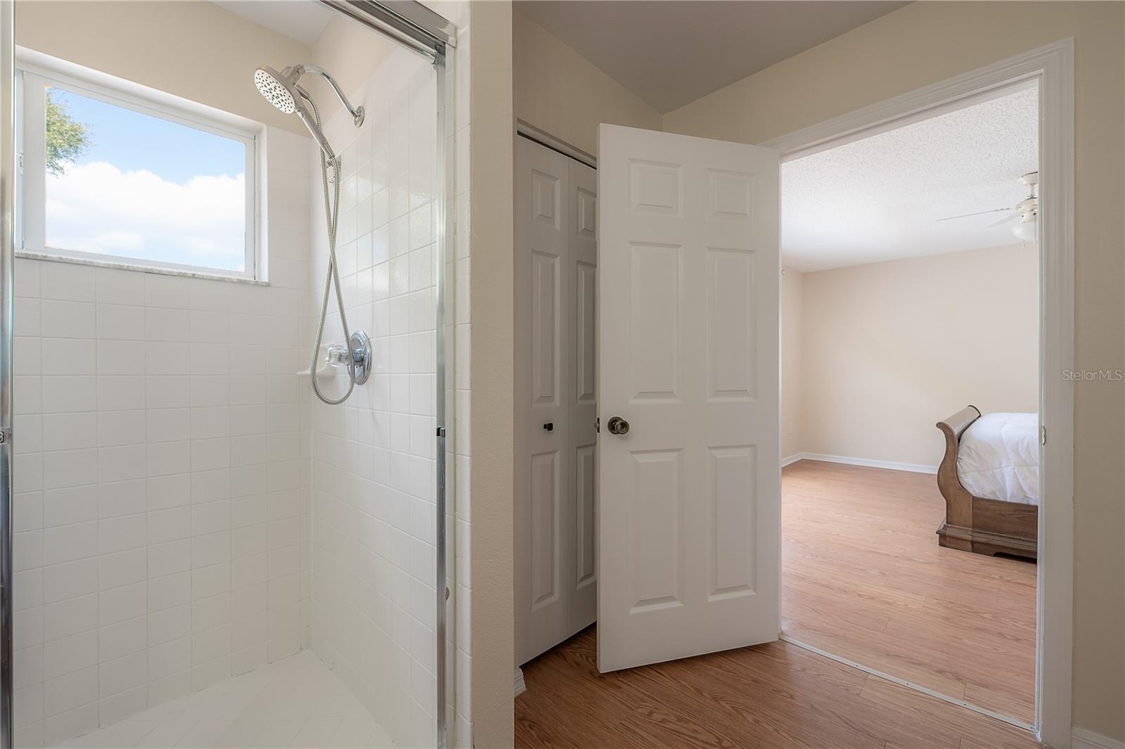 Image 26 of 49 For 758 Burlwood Street