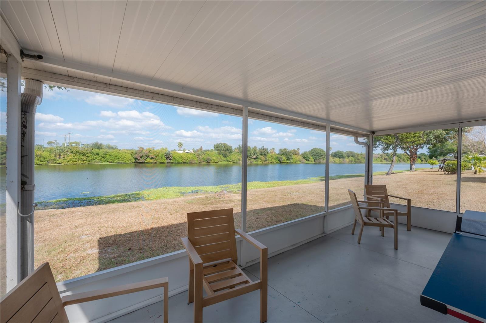 Image 9 of 49 For 758 Burlwood Street