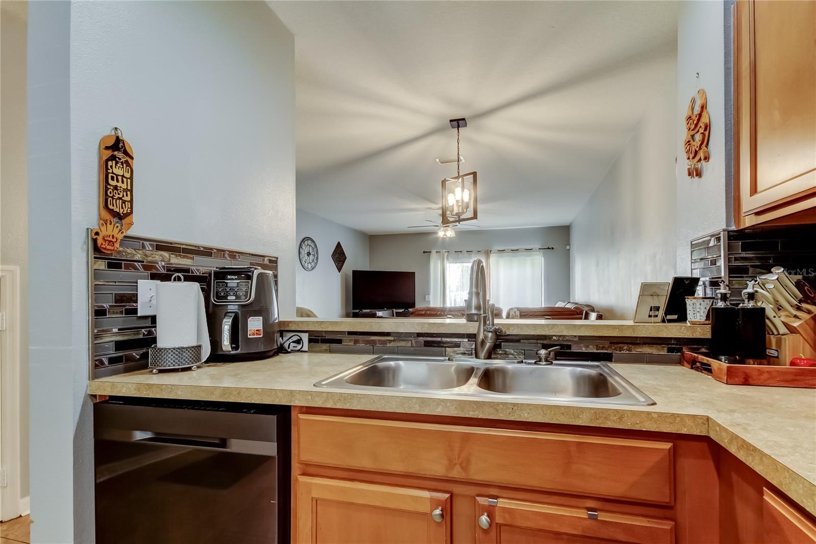 Image 13 of 34 For 8504 Gablebend Way