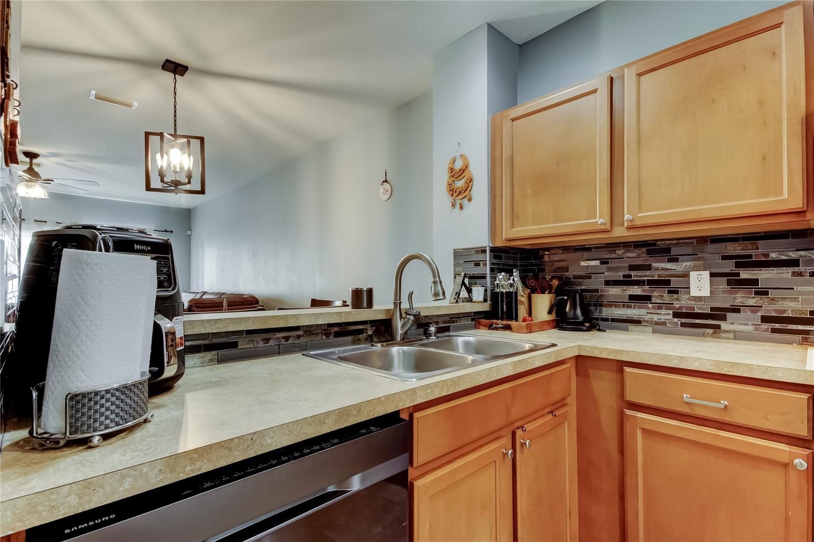 Image 16 of 34 For 8504 Gablebend Way