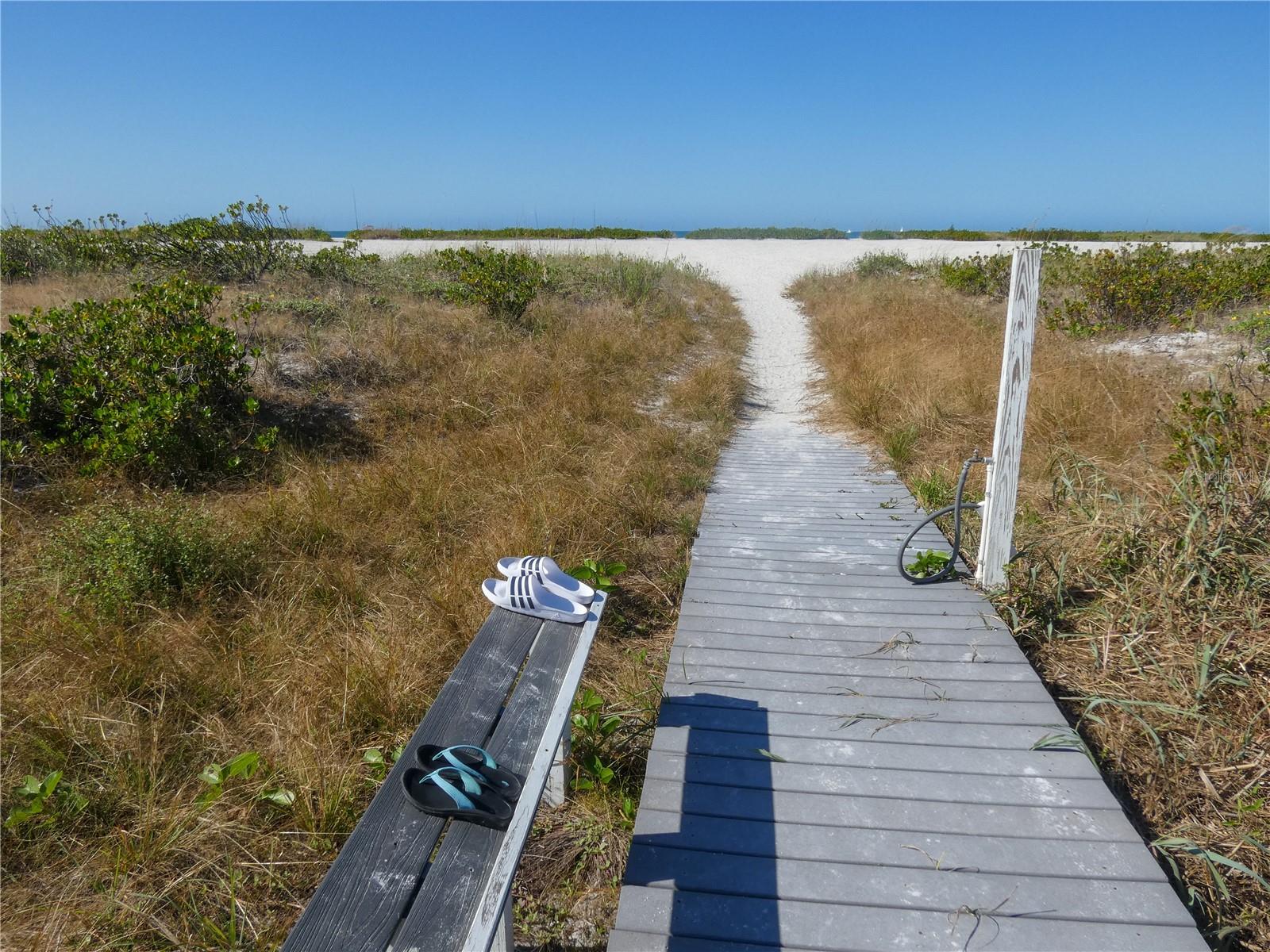 Image 28 of 35 For 1230 Gulf Boulevard 207