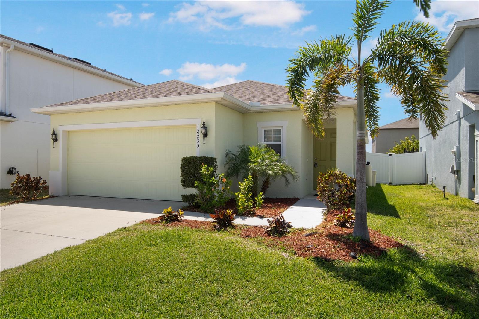 Image 2 of 20 For 14233 Poke Ridge Drive