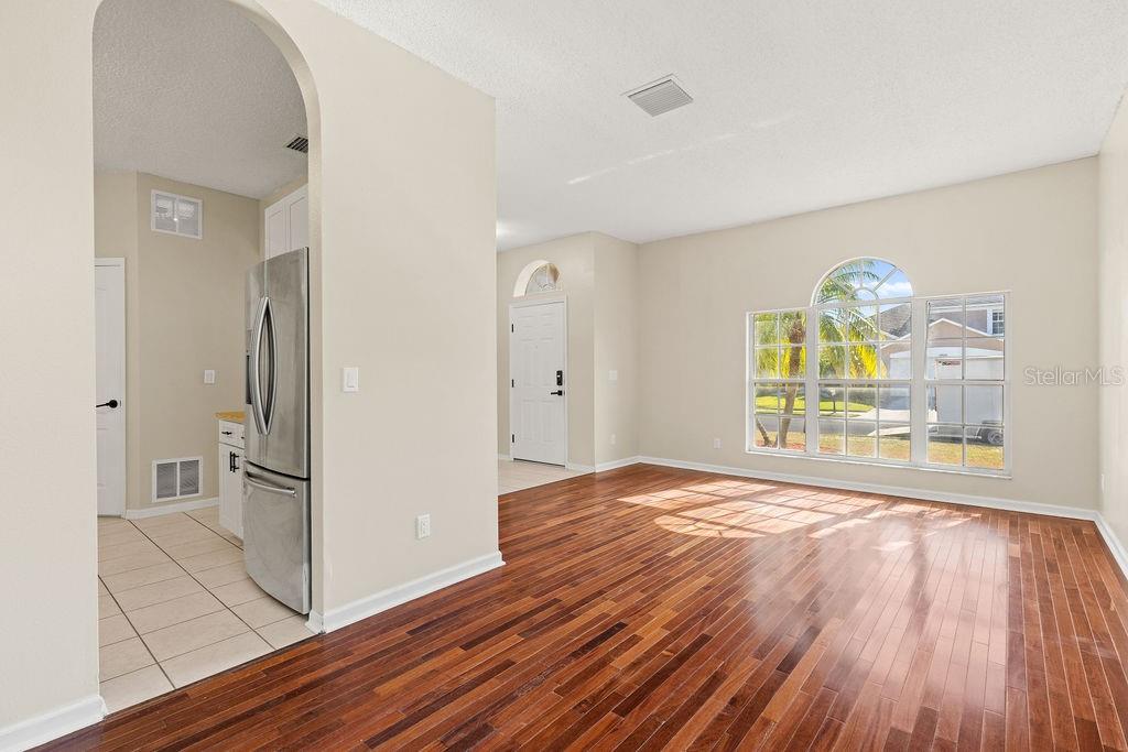 Image 9 of 47 For 10641 Firebrick Court