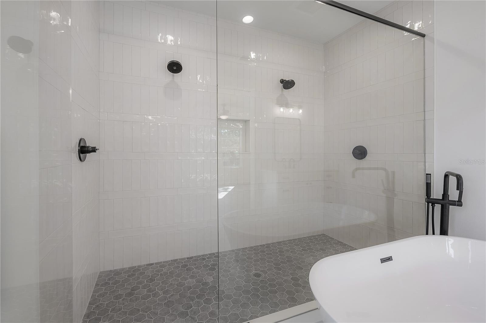 Image 36 of 59 For 801 North Street