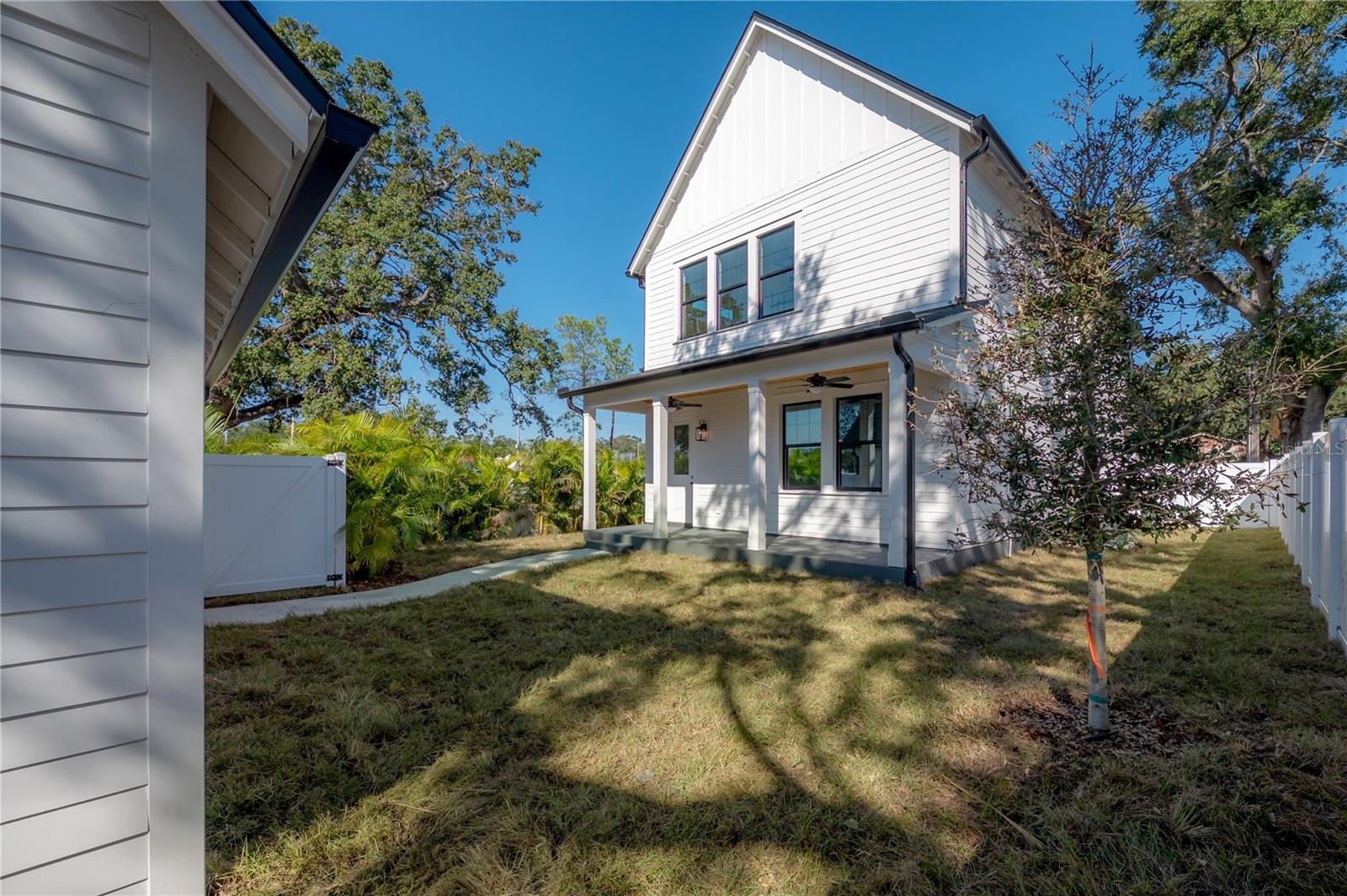 Image 54 of 59 For 801 North Street