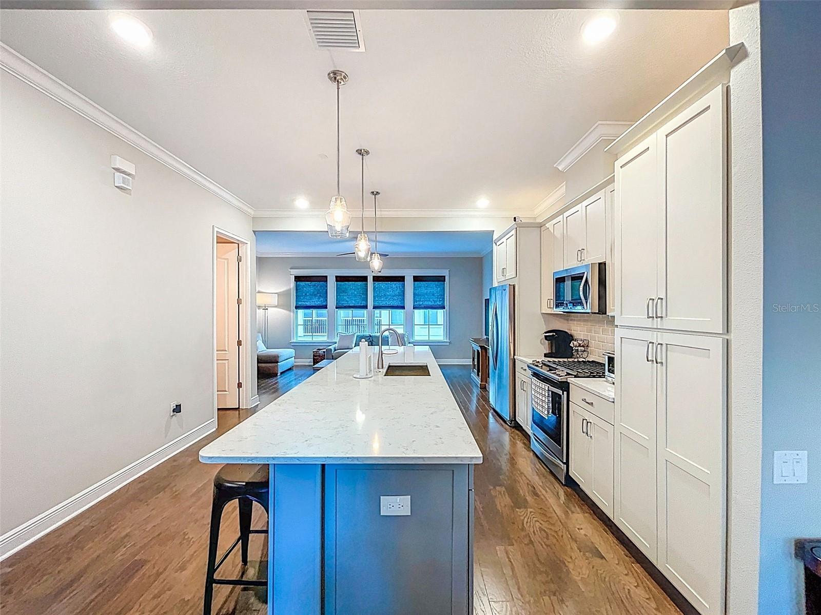 Image 25 of 94 For 19915 Gulf Blvd  605