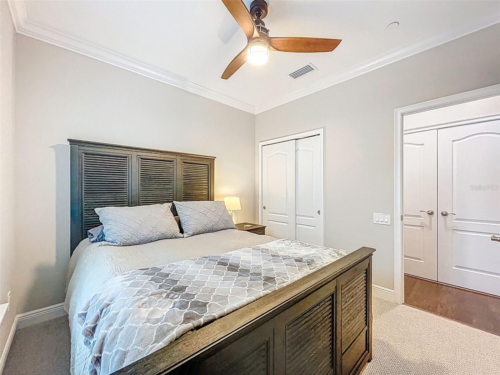 Image 33 of 94 For 19915 Gulf Blvd  605