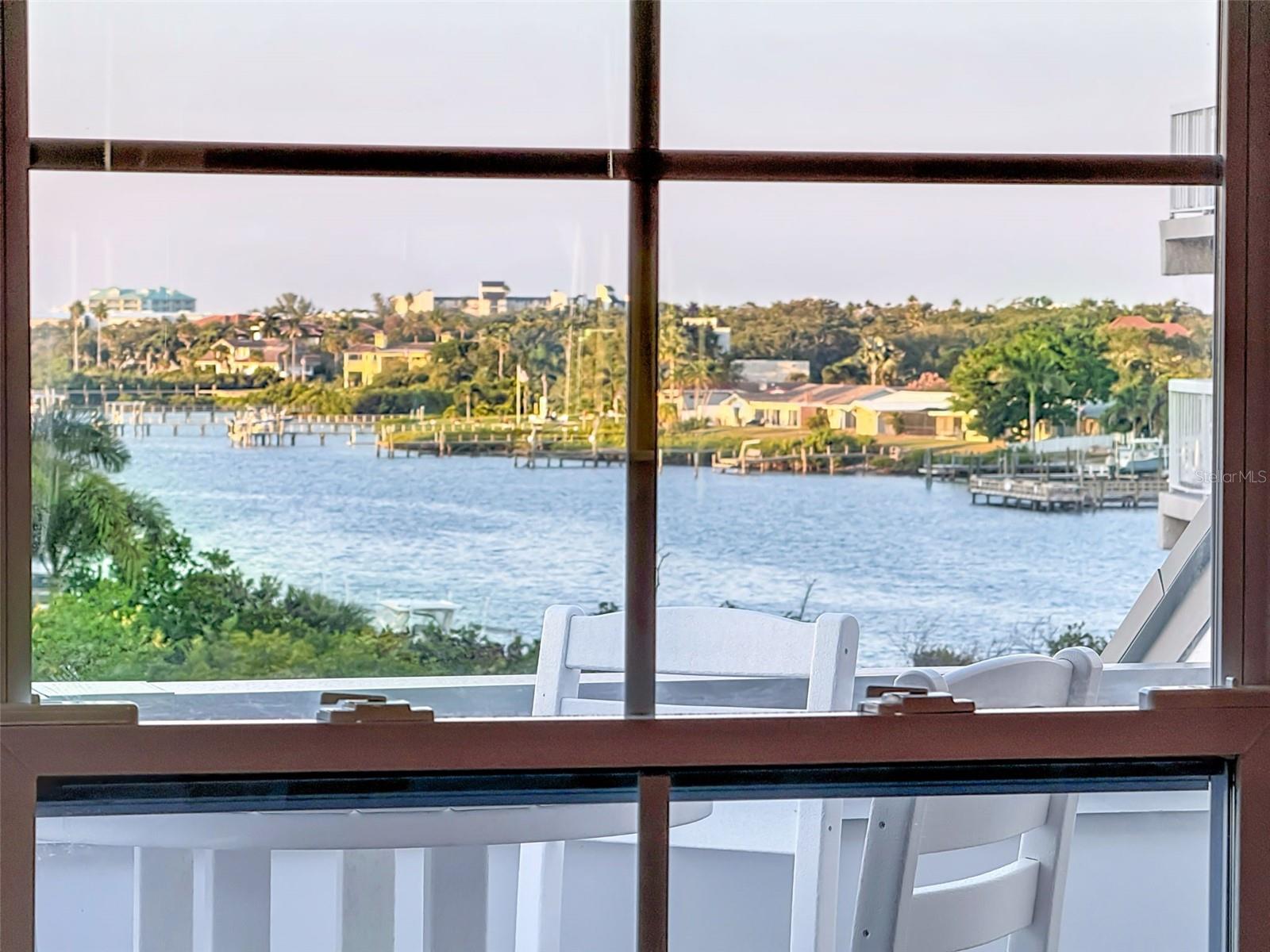 Image 46 of 94 For 19915 Gulf Blvd  605