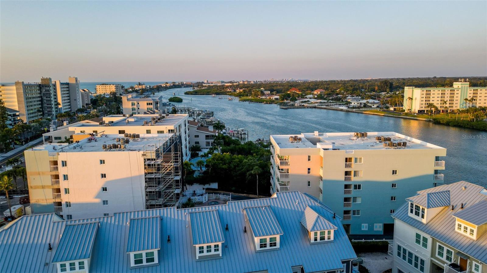 Image 78 of 94 For 19915 Gulf Blvd  605